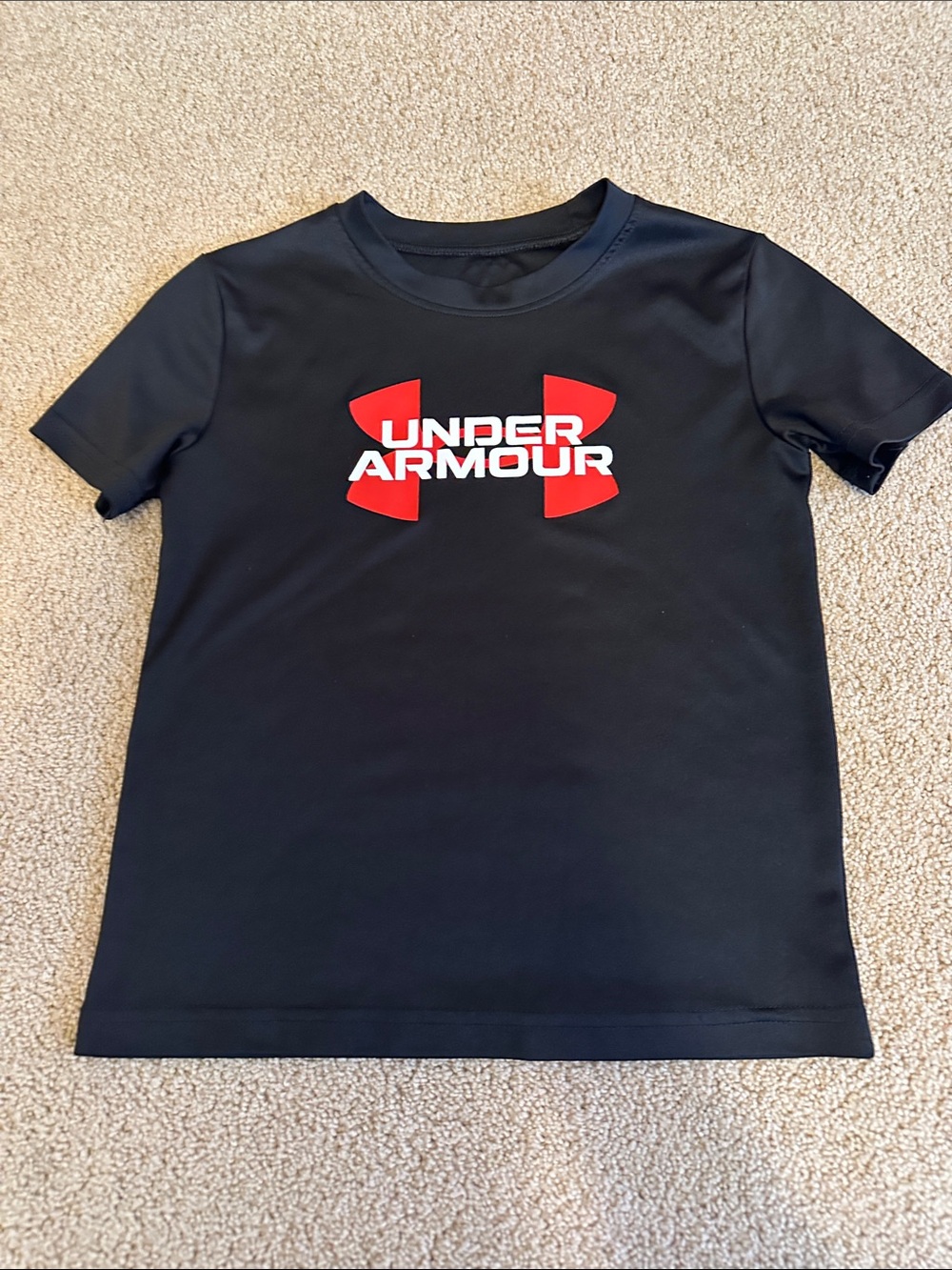 Under Armour Boys Black Short Sleeve Tee with Red Logo
